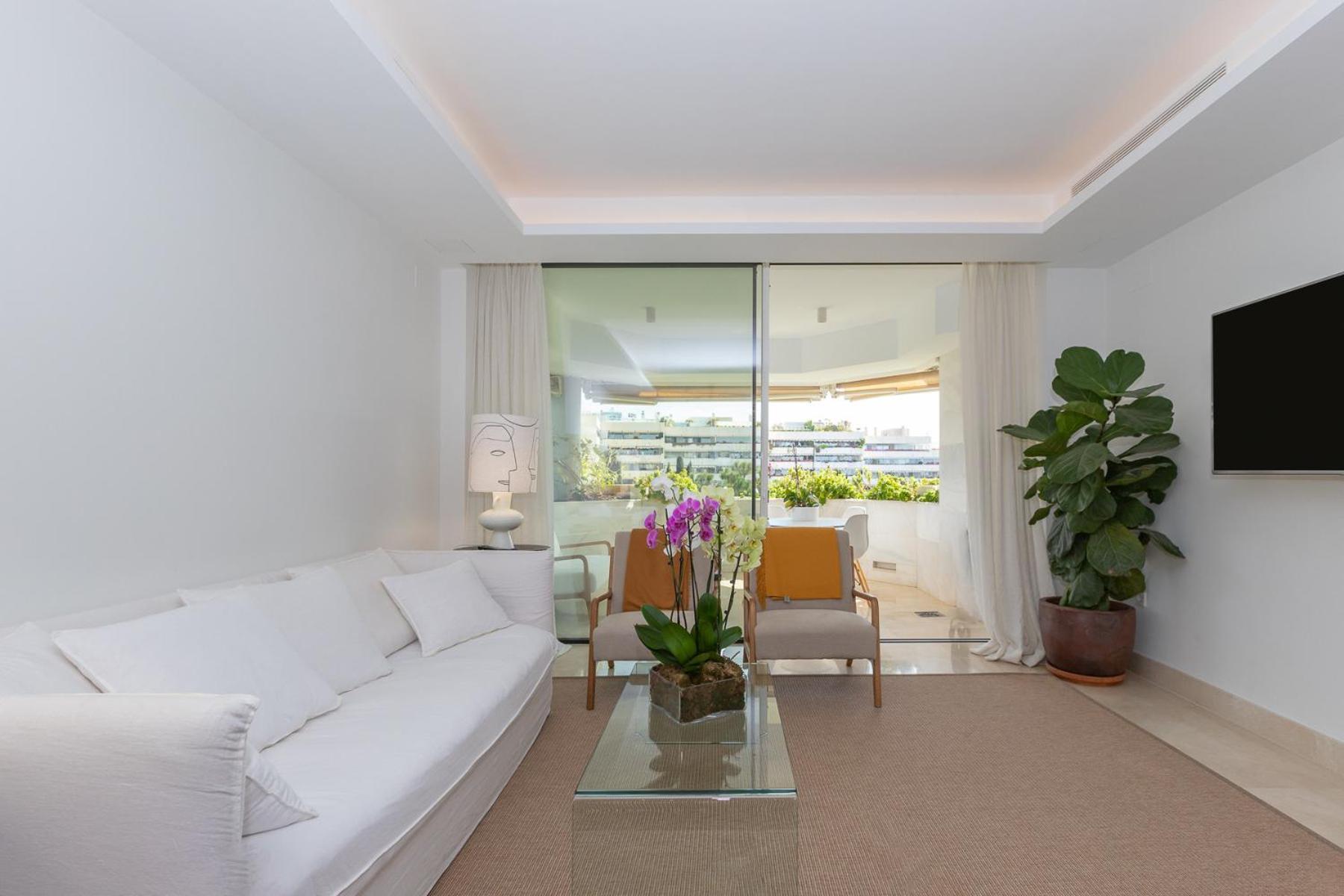 Lujoso Apartamento Con Piscina En Paseo Maritimo Μαρμπέλλα Εξωτερικό φωτογραφία