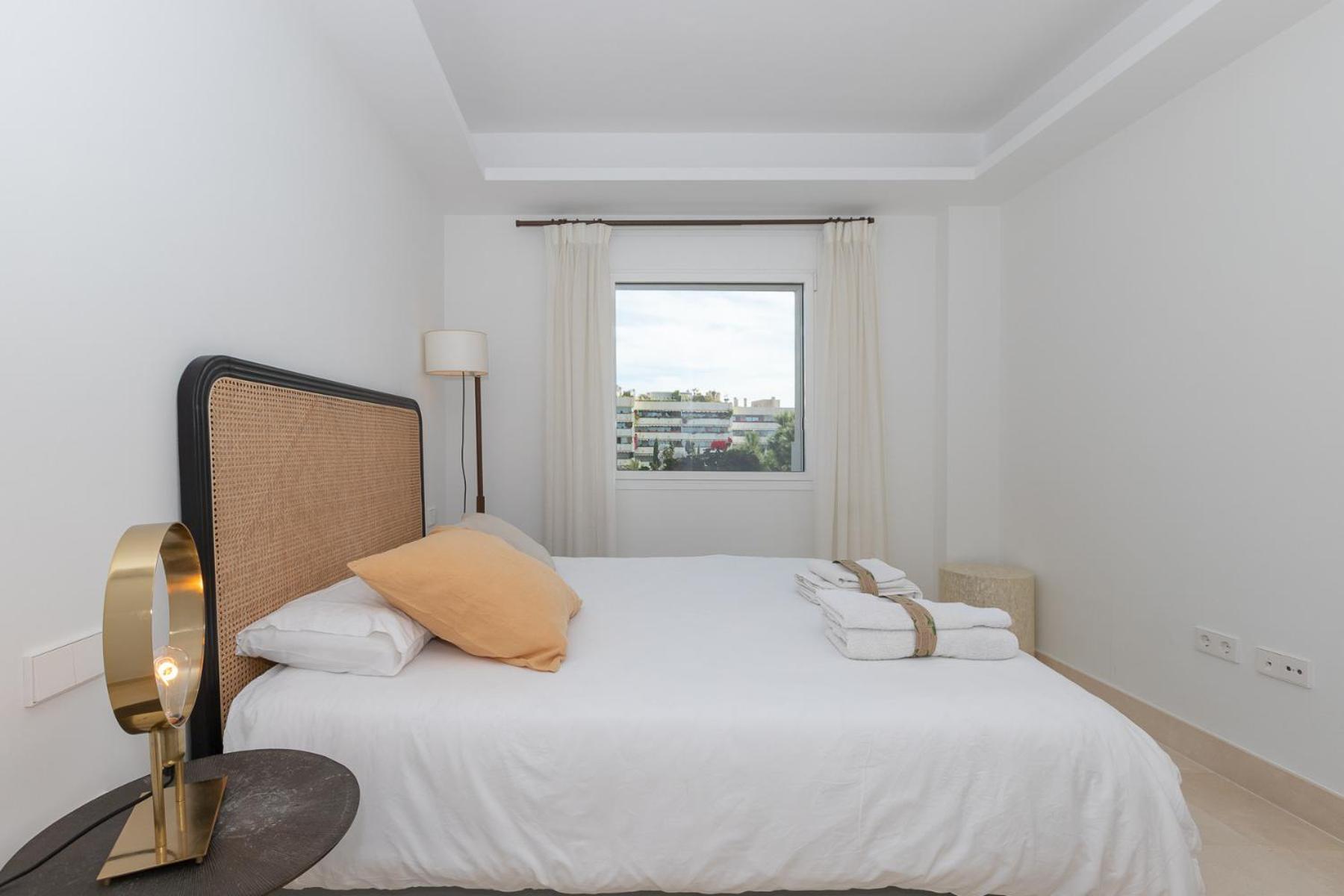 Lujoso Apartamento Con Piscina En Paseo Maritimo Μαρμπέλλα Εξωτερικό φωτογραφία