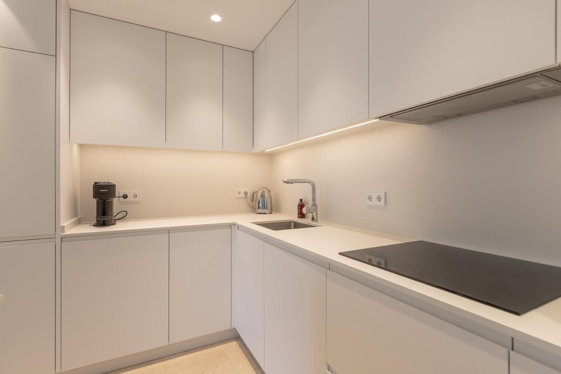 Lujoso Apartamento Con Piscina En Paseo Maritimo Μαρμπέλλα Εξωτερικό φωτογραφία